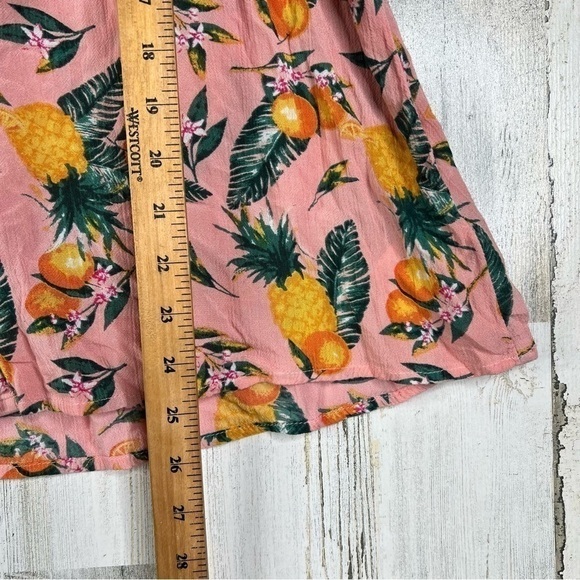 C&C California Blouse Size Large Short Sleeves Button Up Shirt Tropical Vacation - Picture 10 of 11